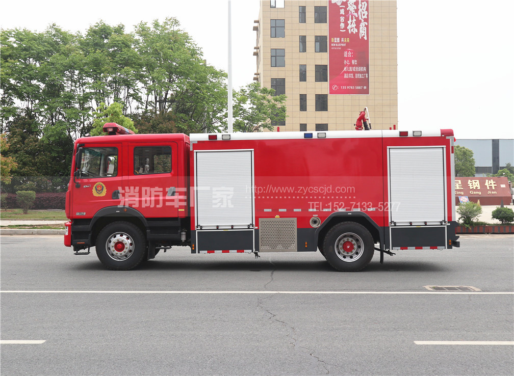 8����ĭ����܇���|�L(f��ng)��